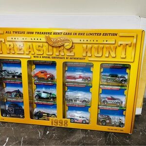 1998 JCPenney Hot Wheels Treasure Hunt Set NIB